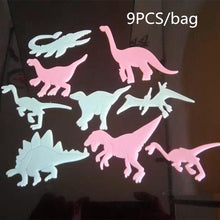 Charger l&#39;image dans la galerie, 100pcs/bag 3cm Glow in Dark Toys Luminous Star Stickers Bedroom